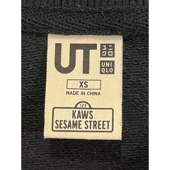KAWS x UT Uniqlo Black 100% Cotton Pullover Sweatshirt Top   Women's Size XS - Picture 4 of 10